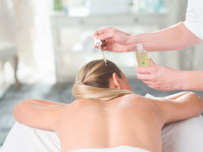 Aromatherapy massage with essential oils